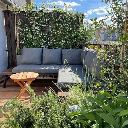 Sunny Terrasse In Modern Flat With Ac דירה
