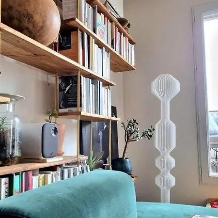 Sunny Terrasse In Modern Flat With Ac Daire *